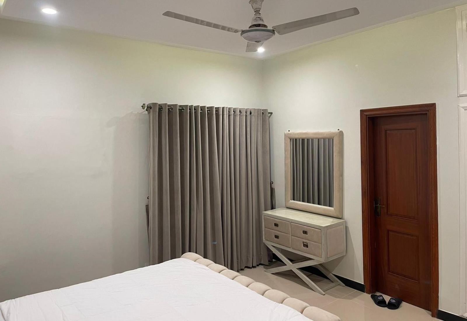 Bridge Residency-1, Sector F-6 Islamabad Exterior photo